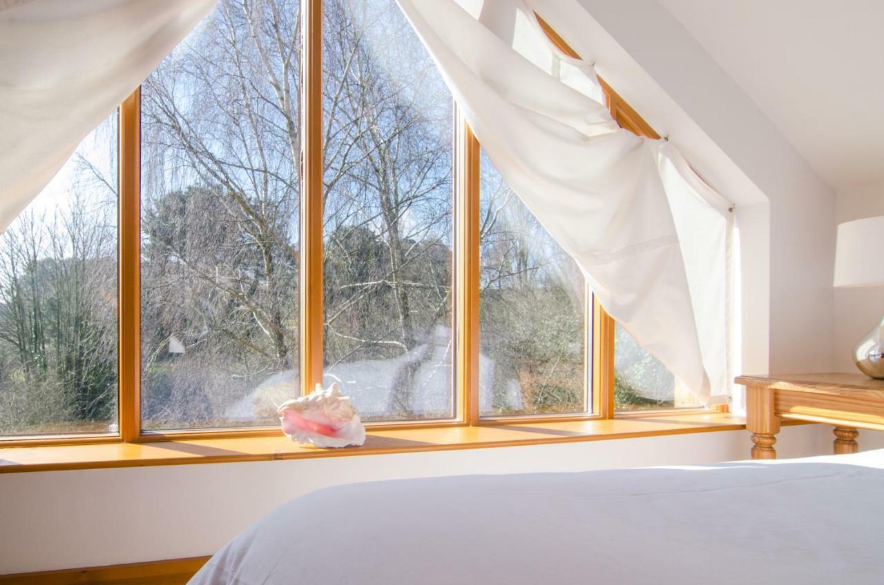 Ralph'S Barn Villa Newport  Bagian luar foto